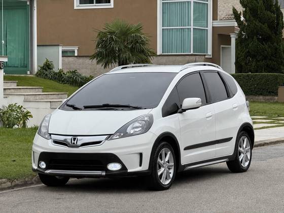 HONDA FIT 1.5 TWIST 16V FLEX 4P AUTOMÁTICO HONDA FIT 1.5 TWIST 16V FLEX 4P AUTOMÁTICO